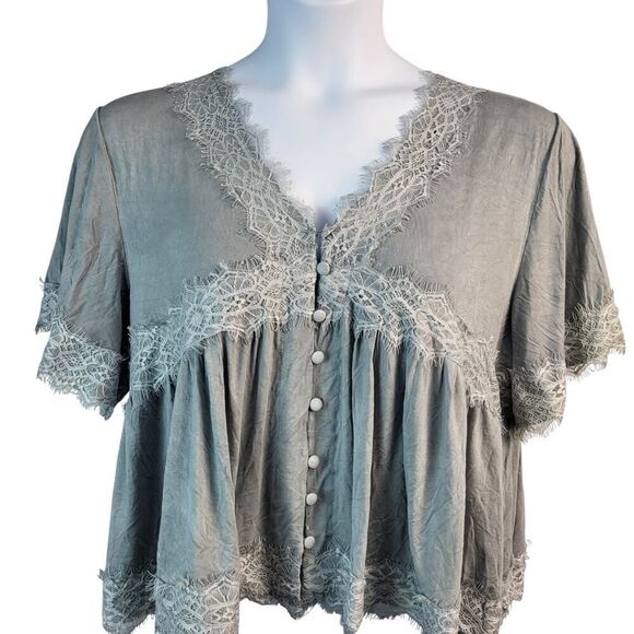 POL BOHO Cropped Blouse Short Sleeves Deep V-Neck Feathered Lace Gray Large NEW - Picture 4 of 15